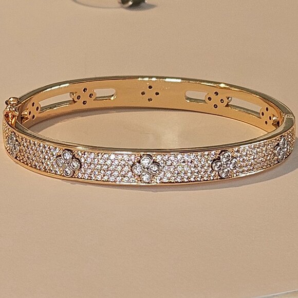 Park Lane Jewelry - PARK LANE Yellow Gold Crystal ROYAL 2.25" Quatrefoil Bangle Bracelet